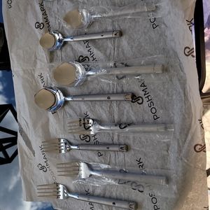 🍽🍴🍴🍴😊 Newly Listed 40 pc Formal Flatware Set Stainless steel